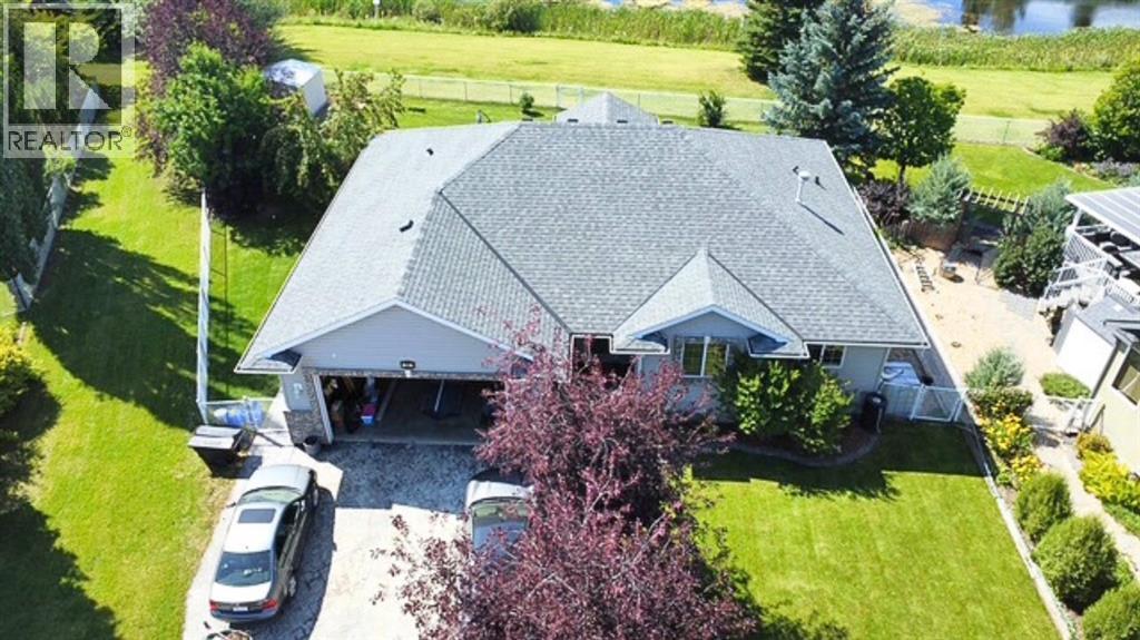 24 Iron Wolf Ridge, Lacombe