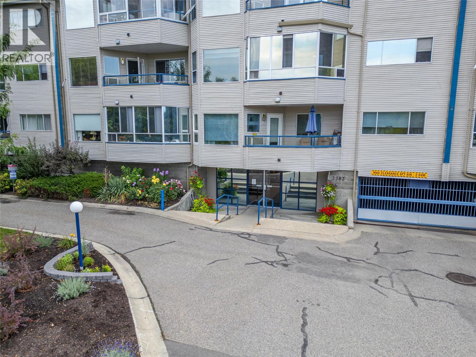 210 3283 Casorso Road, Kelowna