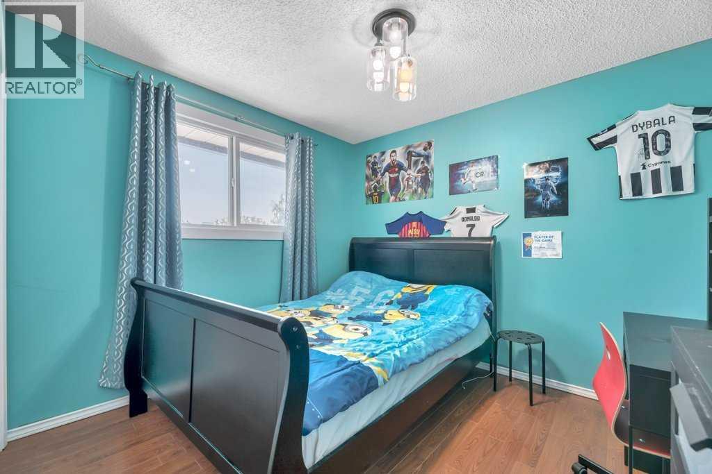 Photo 30 of 3112 107 Avenue Sw, Calgary AB