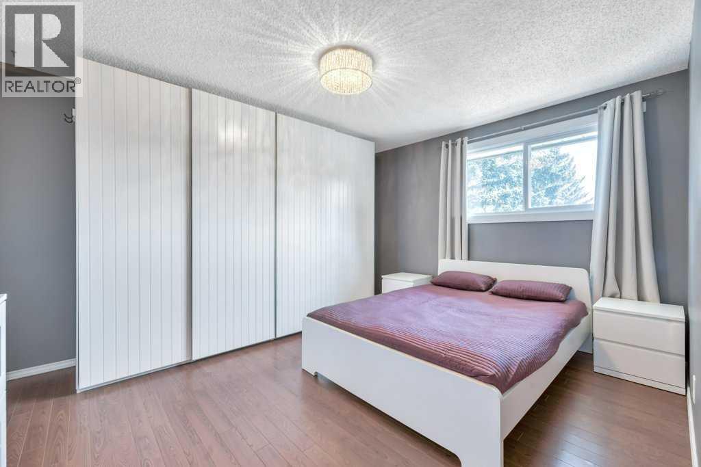 Photo 22 of 3112 107 Avenue Sw, Calgary AB
