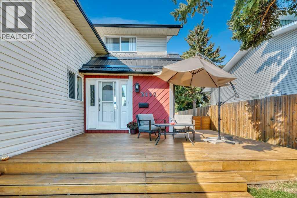 Photo 5 of 3112 107 Avenue Sw, Calgary AB