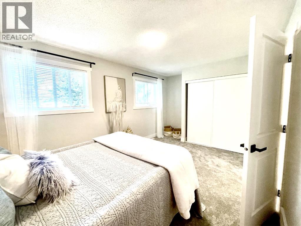 Photo 29 of 16 Millrise Green Sw, Calgary AB