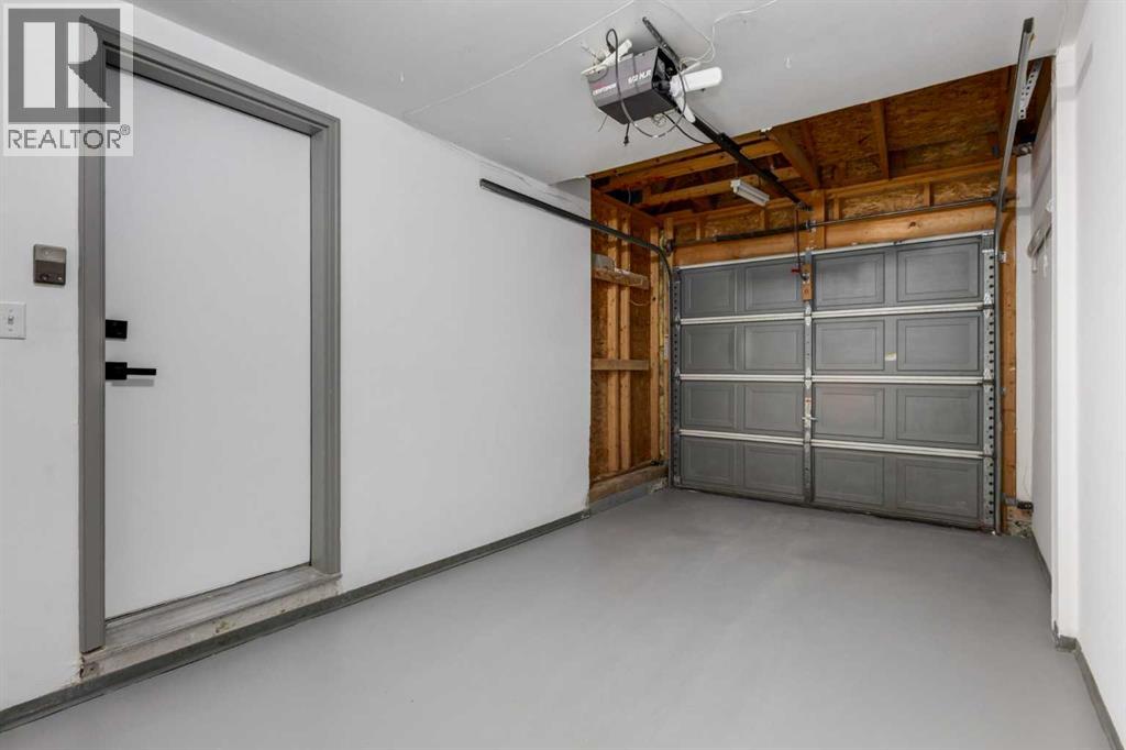 Photo 35 of 16 Millrise Green Sw, Calgary AB