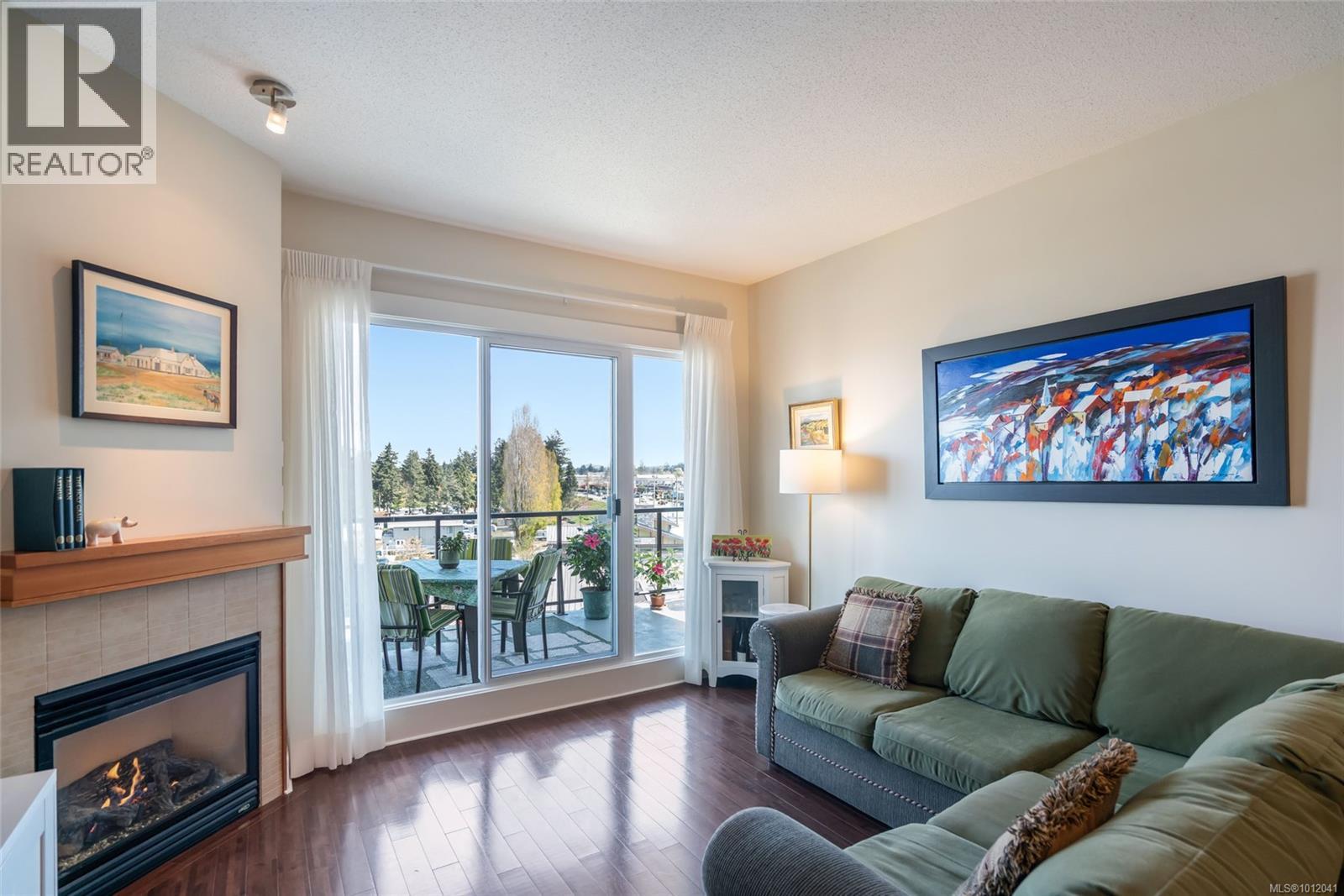 Photo 15 of 604 194 Beachside Dr, Parksville BC