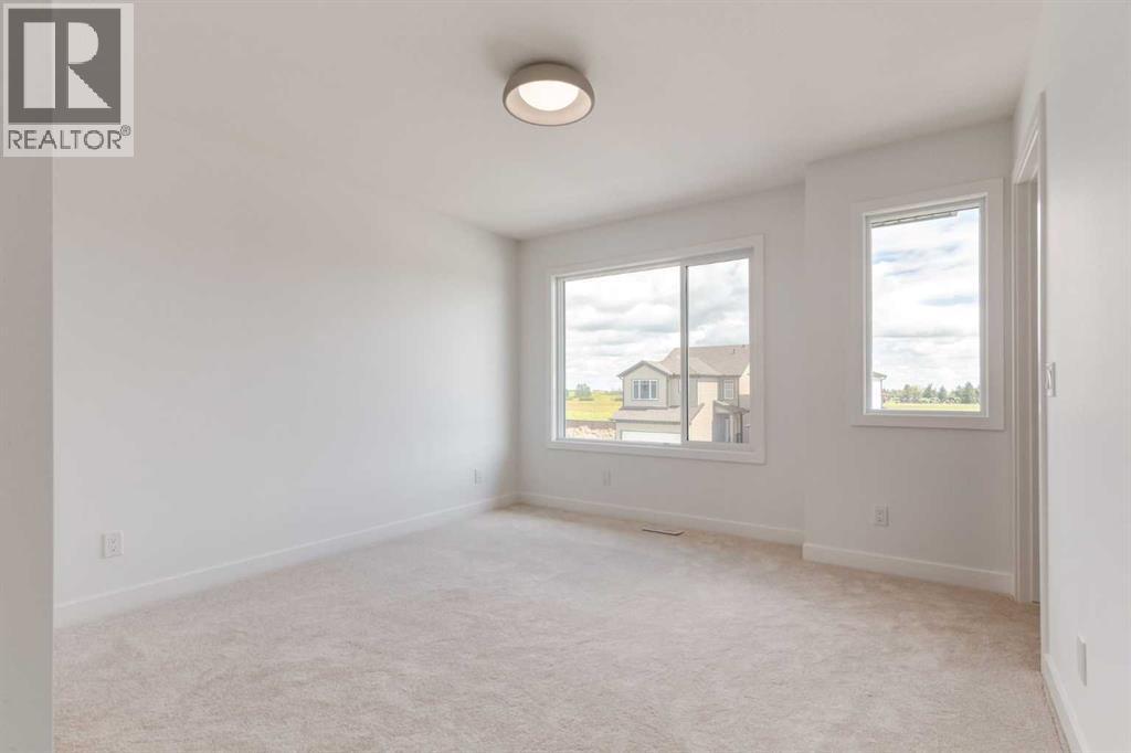 Photo 22 of 403 Clydesdale Avenue, Cochrane AB