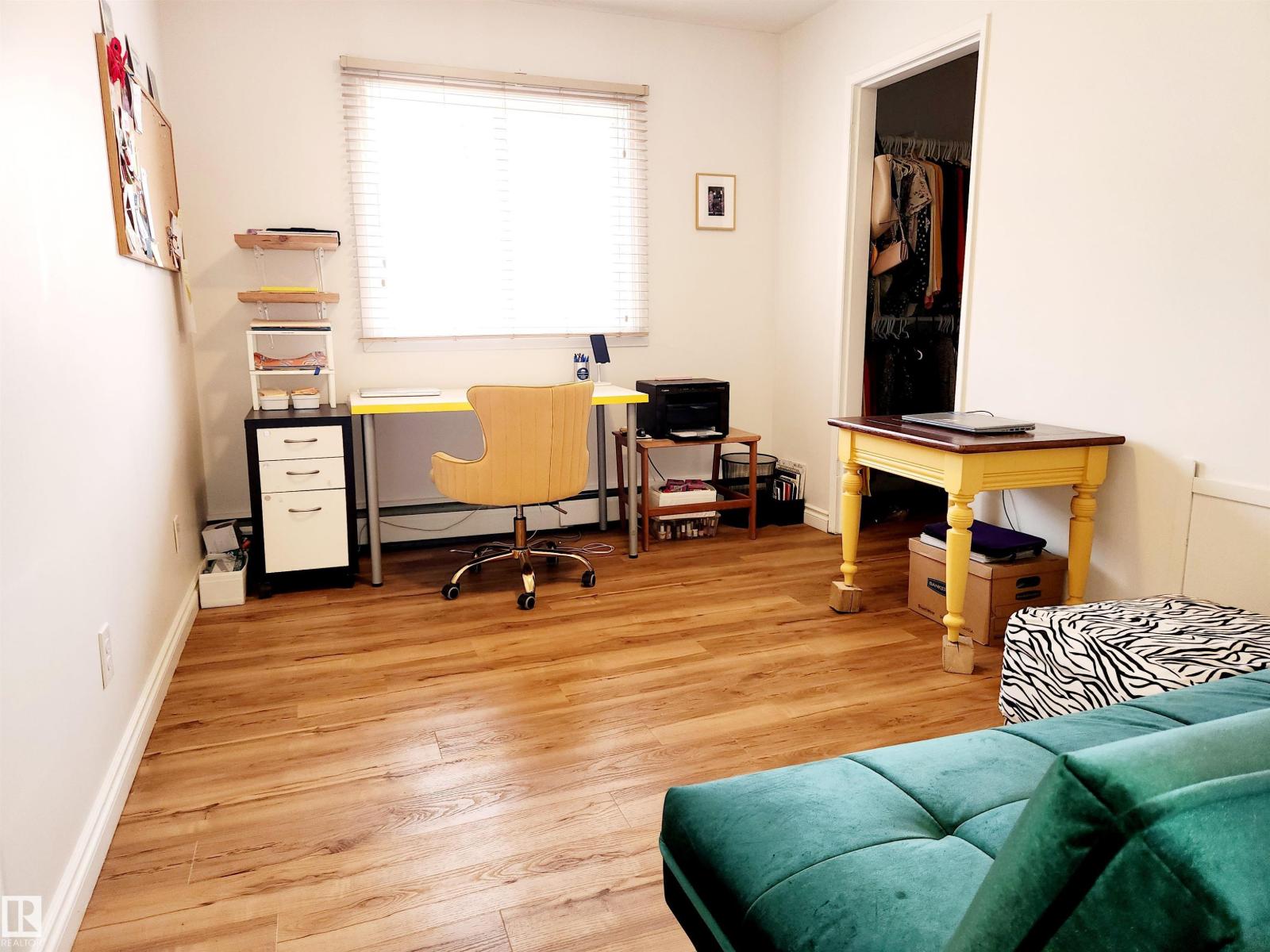 Photo 17 of 10835 114 St Nw, Edmonton AB