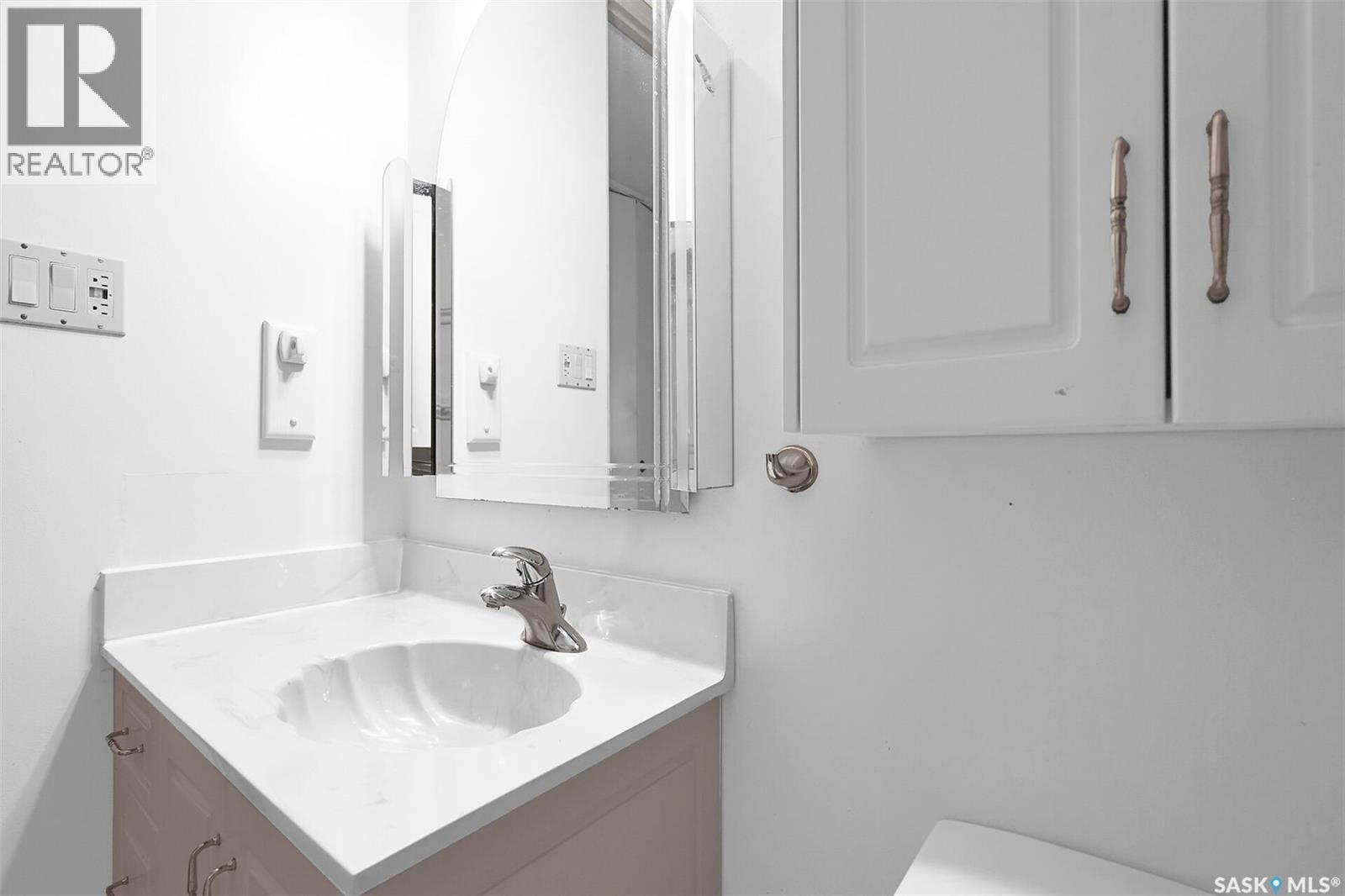 Photo 11 of 40 Richardson Crescent, Regina SK