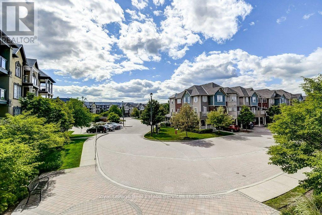Photo 32 of 201 3060 Rotary Way W, Burlington ON