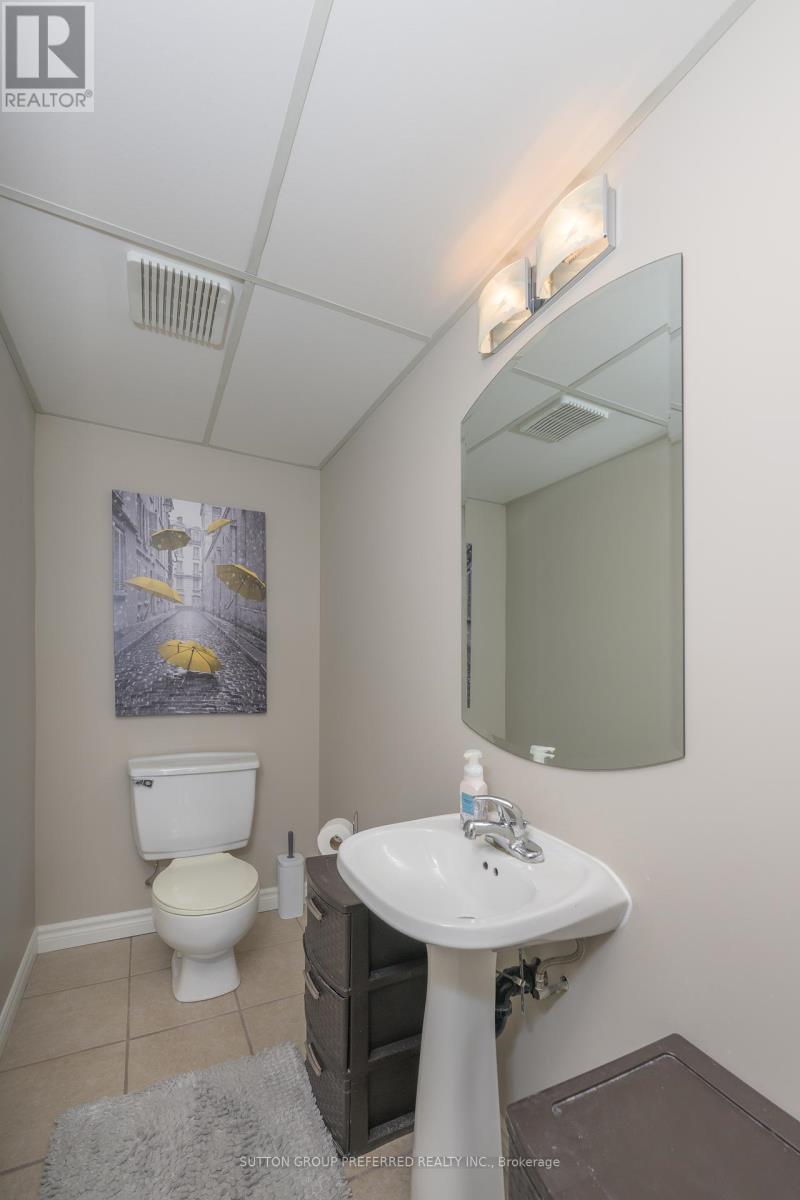 Photo 27 of 609 521 Riverside Drive, London North ON