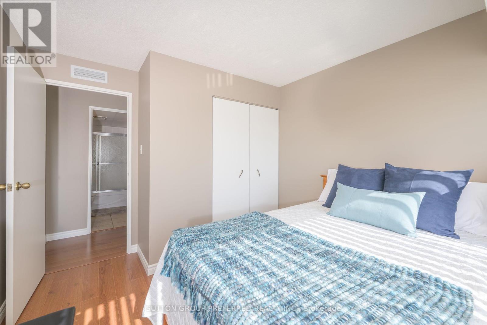 Photo 29 of 609 521 Riverside Drive, London North ON