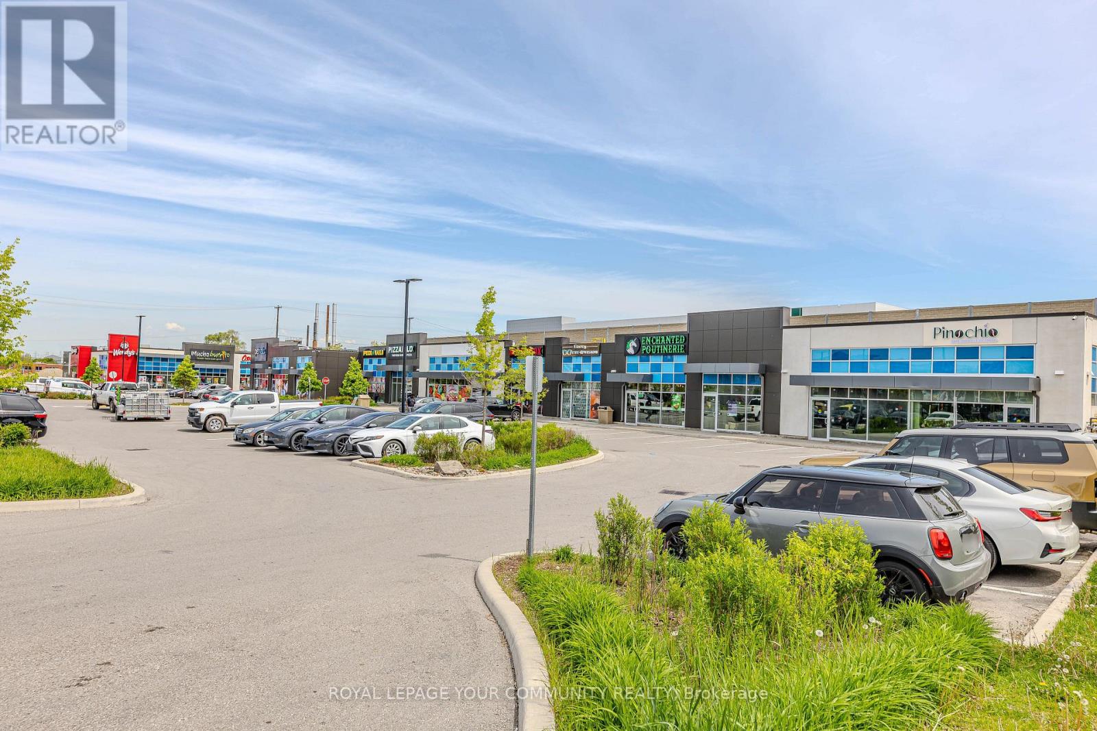 Photo 4 of 2 153 Isaac Devins Boulevard, Toronto ON