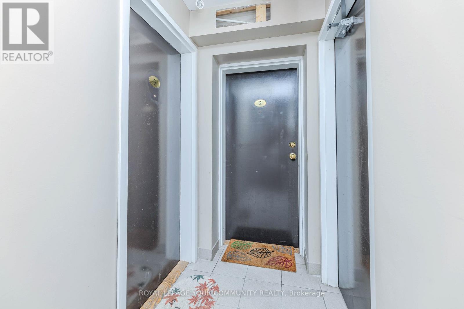 Photo 9 of 2 153 Isaac Devins Boulevard, Toronto ON