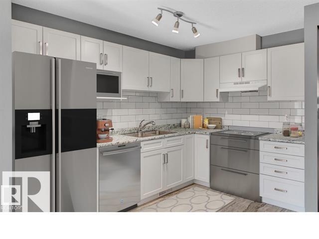 Photo 10 of 3941 38 St Nw, Edmonton AB