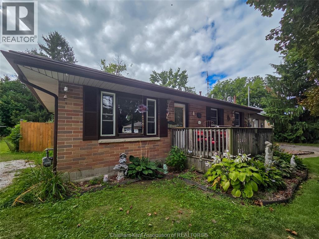 Photo 2 of 26 Burton Avenue, Chatham ON