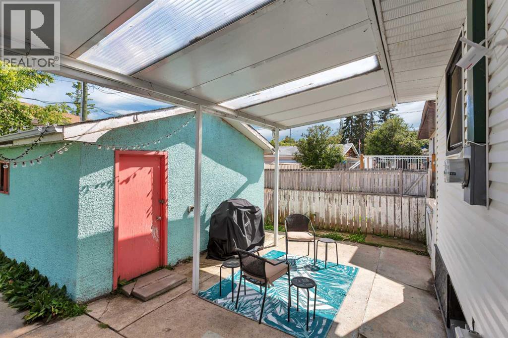 Photo 22 of 5031 52 Street, Sylvan Lake AB