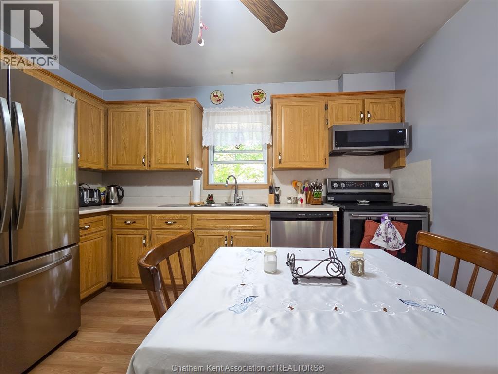 Photo 7 of 26 Burton Avenue, Chatham ON
