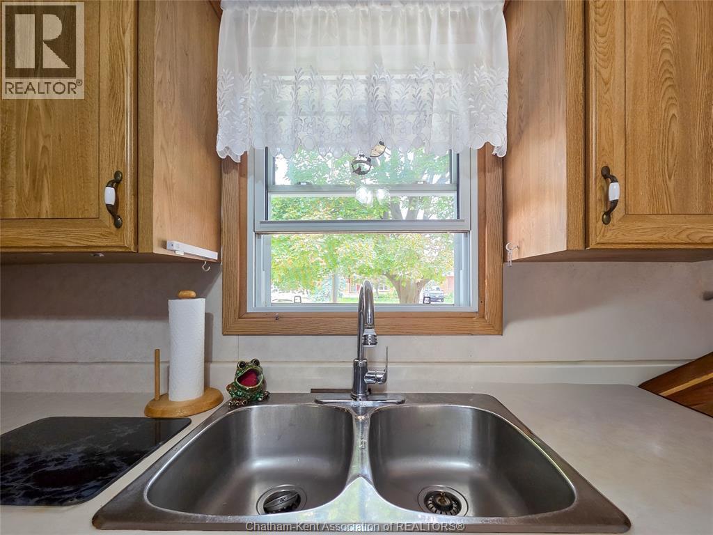 Photo 9 of 26 Burton Avenue, Chatham ON