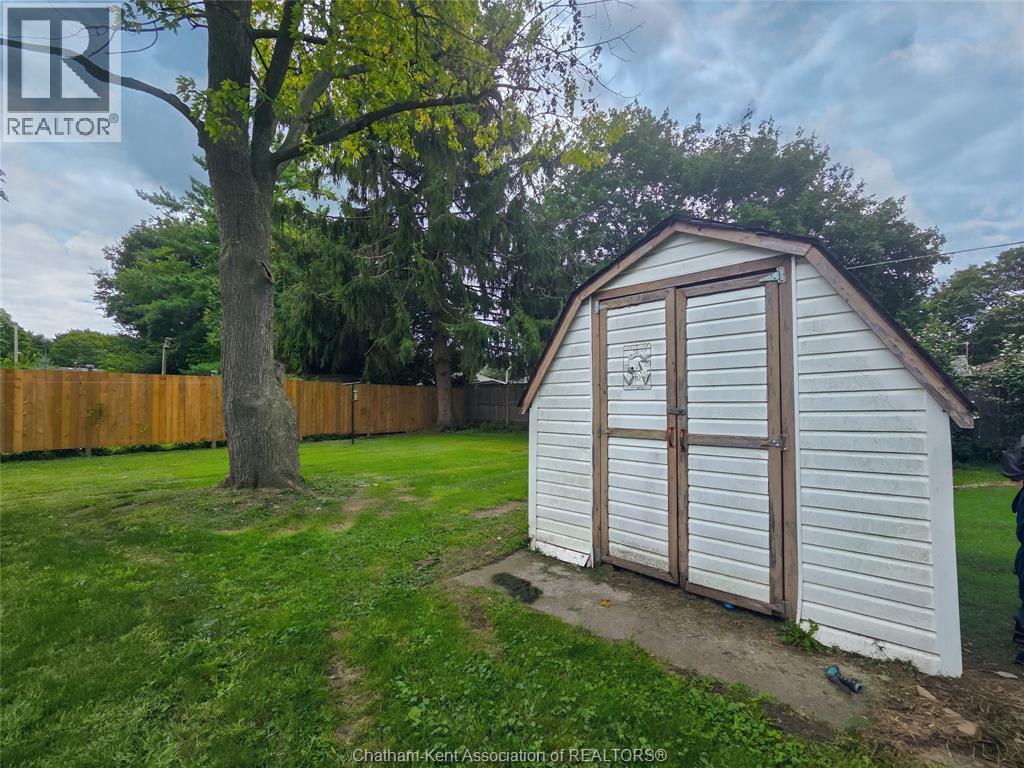 Photo 39 of 26 Burton Avenue, Chatham ON