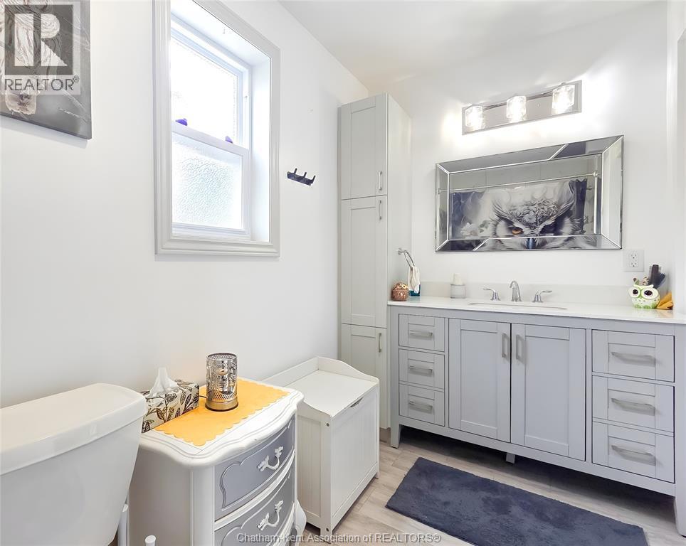 Photo 27 of 26 Burton Avenue, Chatham ON