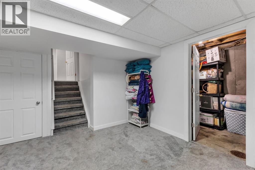 Single Family House 4 Level for Sale in    Street NE Marlborough Calgary 
