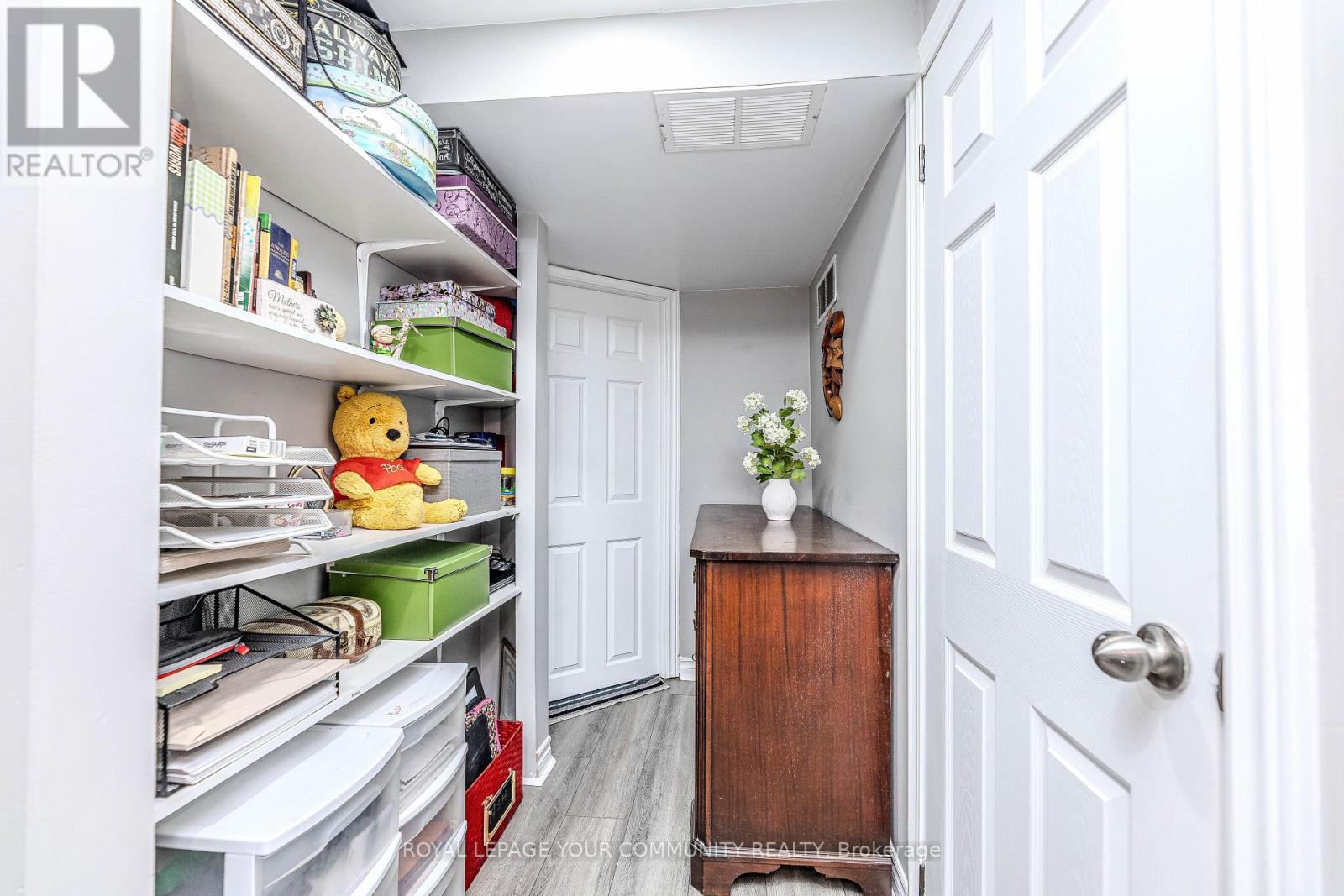 Photo 42 of 78 Tania Crescent, Vaughan ON