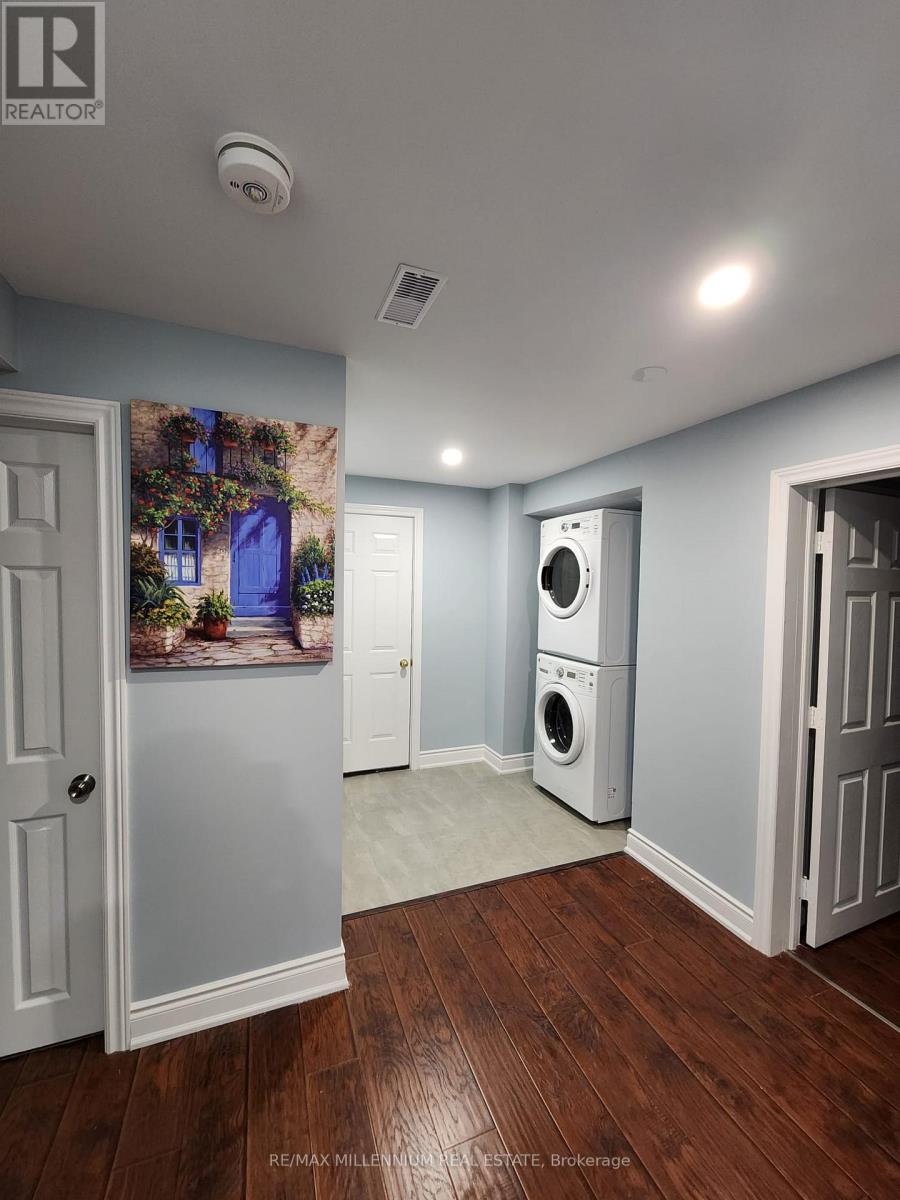 Photo 8 of 116 Summerset Drive, Barrie ON