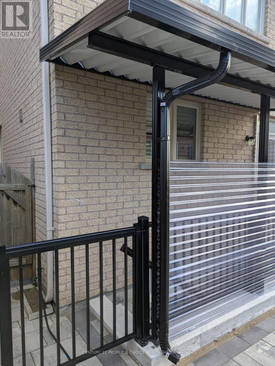 Photo 17 of Bsmt 292 St Urbain Drive, Vaughan ON