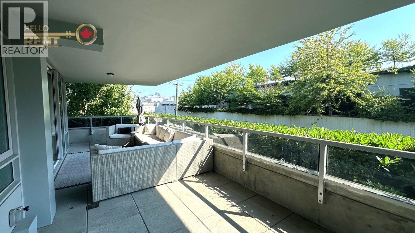 Photo 6 of 000 788 Arthur Erickson Place, West Vancouver BC