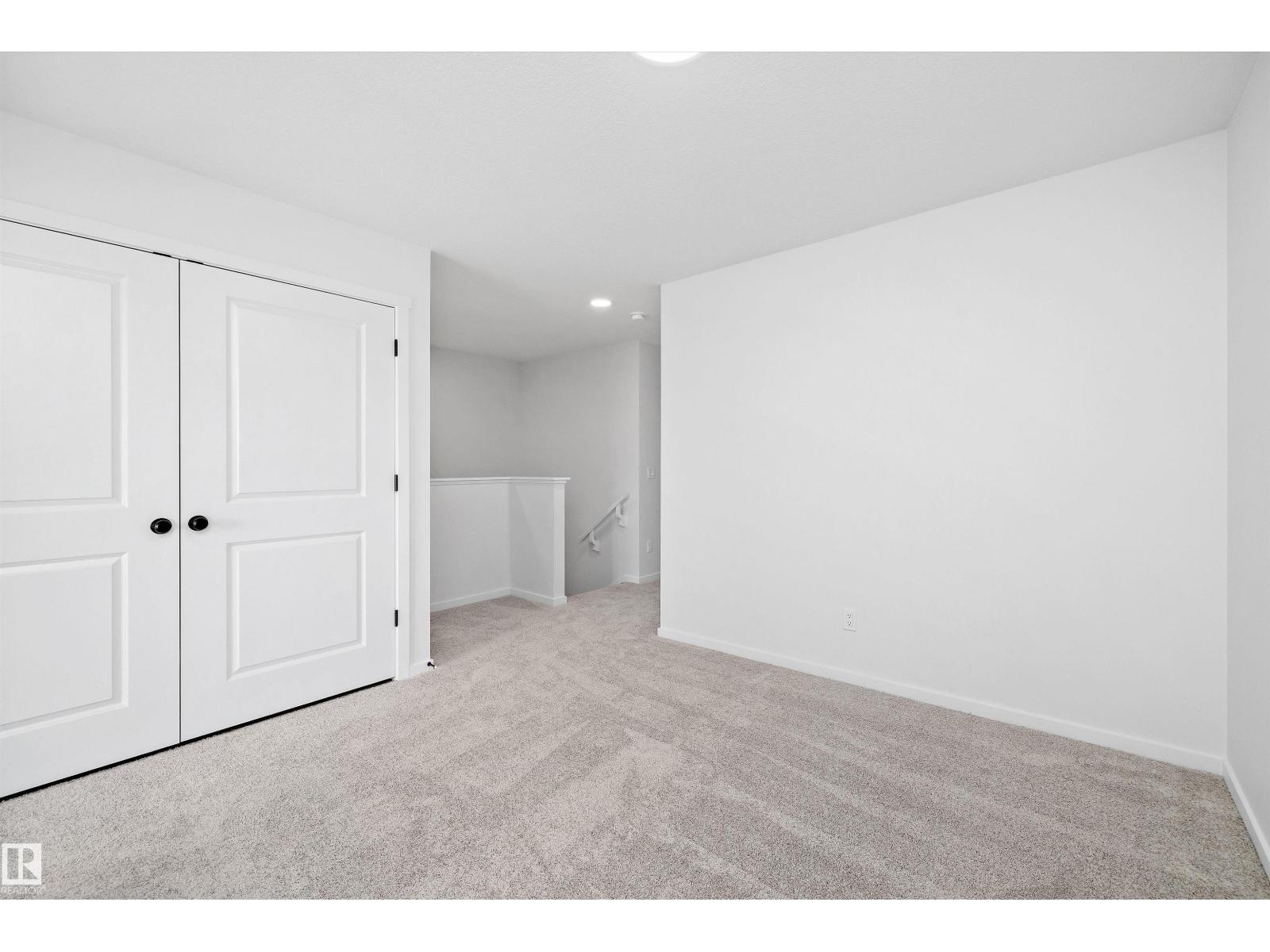 Photo 17 of 5458 Hawthorn Run Sw, Edmonton AB