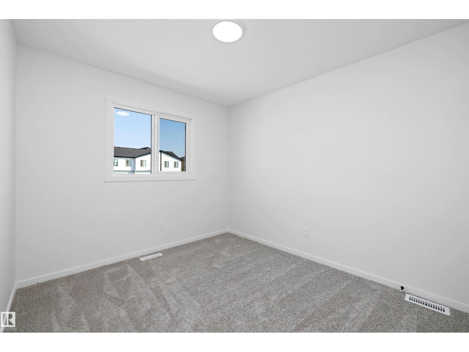 Photo 19 of 5458 Hawthorn Run Sw, Edmonton AB