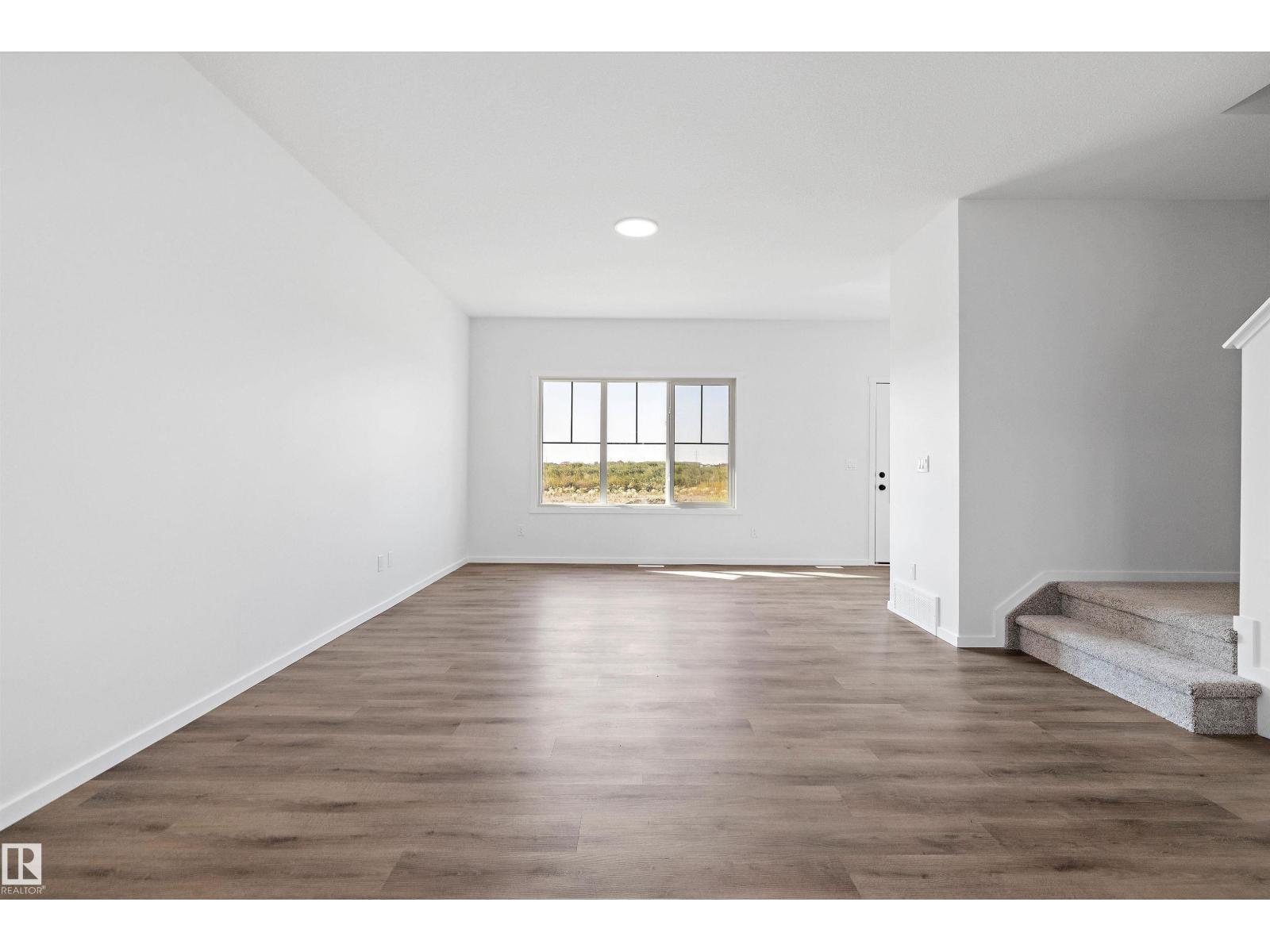 Photo 6 of 5458 Hawthorn Run Sw, Edmonton AB