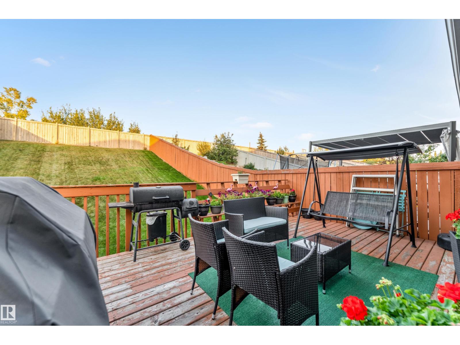 Photo 10 of 3537 11 St Nw, Edmonton AB