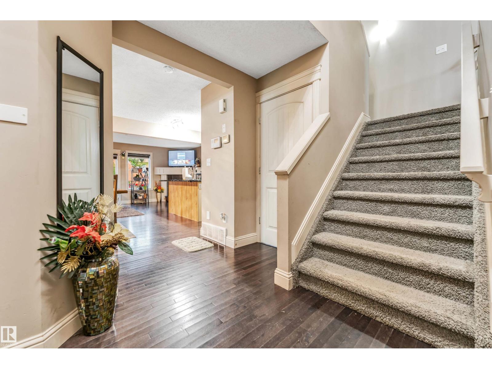 Photo 17 of 3537 11 St Nw, Edmonton AB