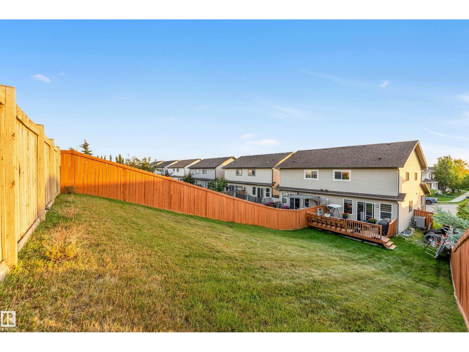 Photo 7 of 3537 11 St Nw, Edmonton AB
