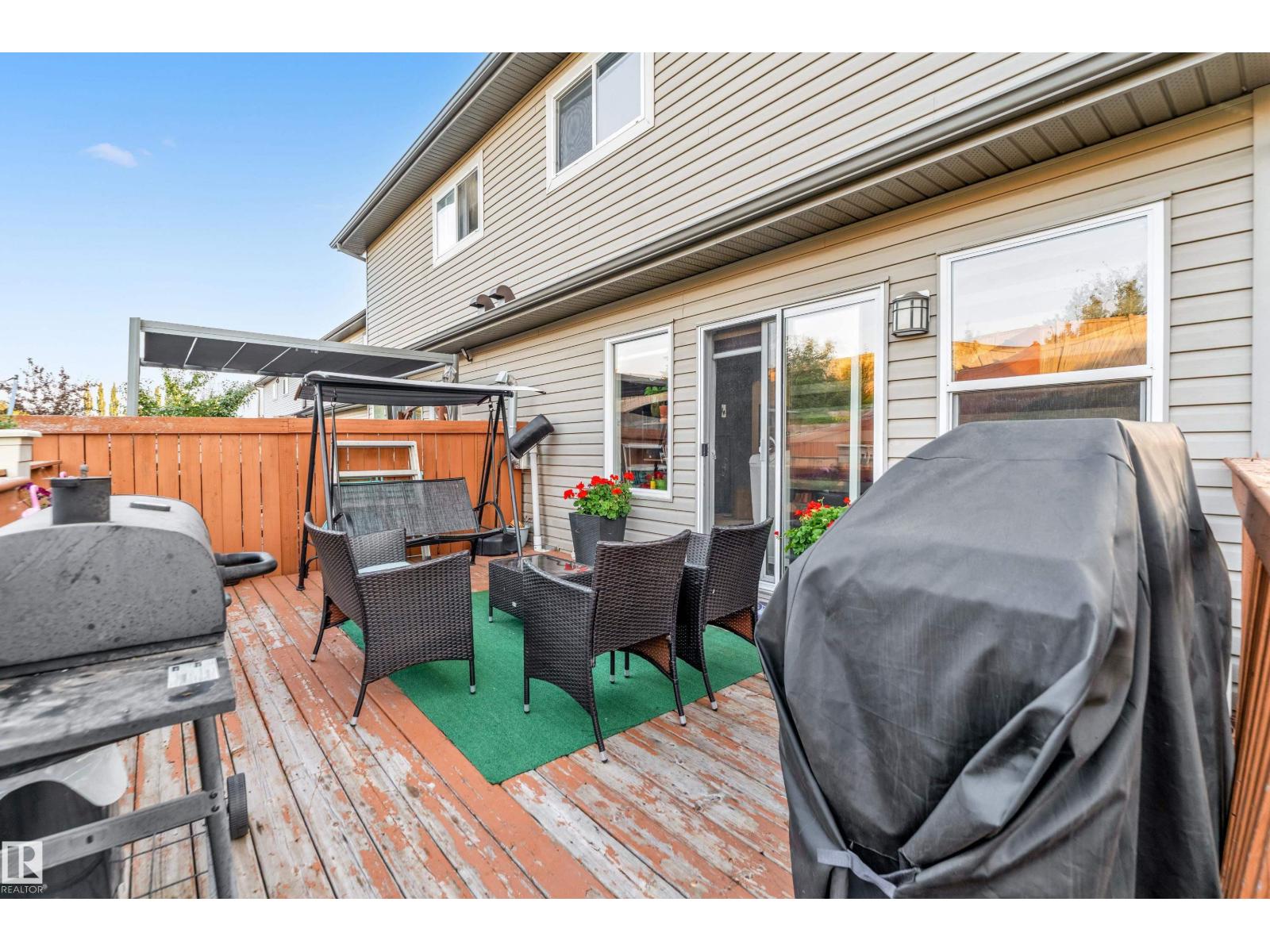 Photo 8 of 3537 11 St Nw, Edmonton AB