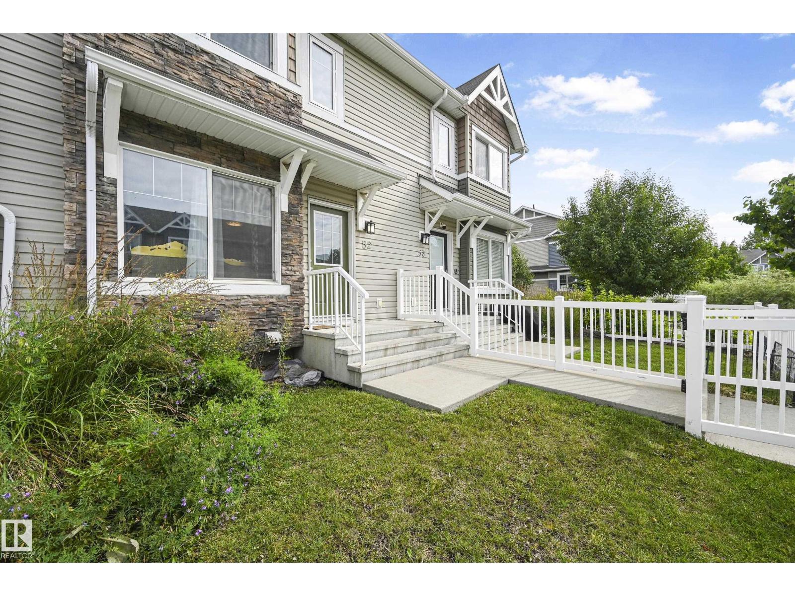 Photo 1 of 52 14621 121 St Nw, Edmonton AB