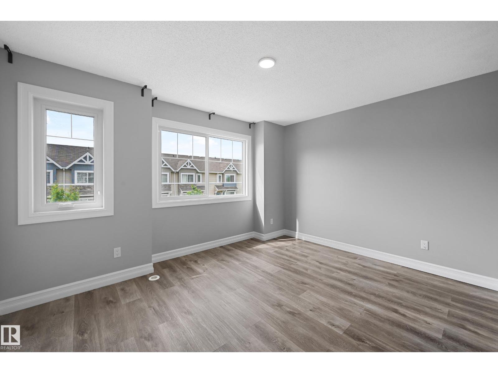 Photo 20 of 52 14621 121 St Nw, Edmonton AB
