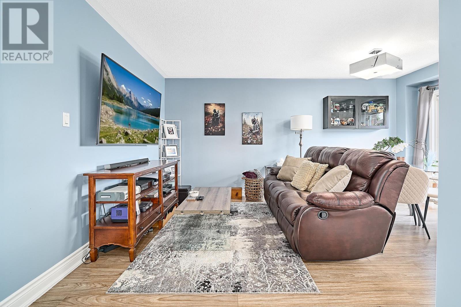 Photo 10 of 1089 Tilbury Street, Oshawa ON