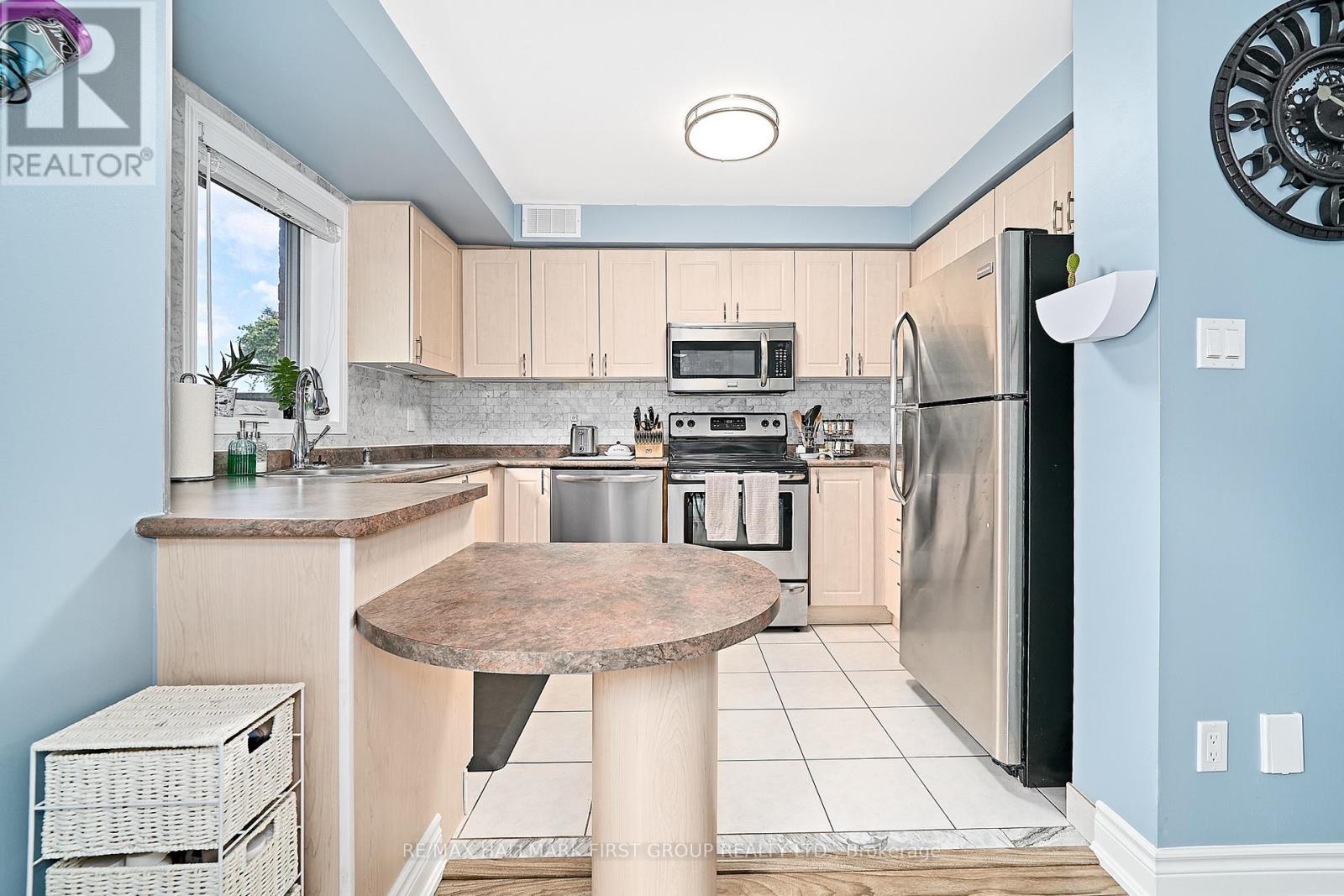 Photo 16 of 1089 Tilbury Street, Oshawa ON