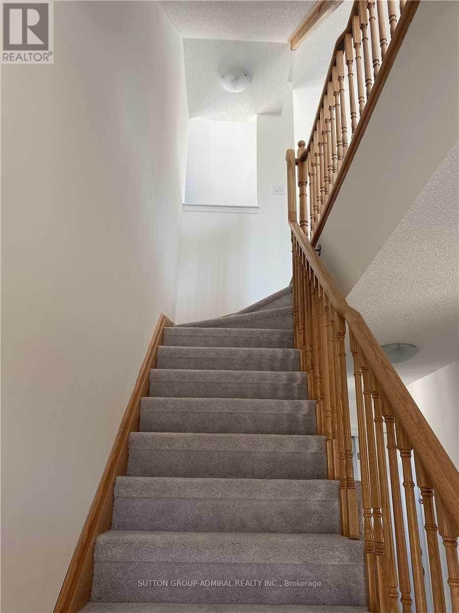 Photo 11 of 138 Village Gate Drive, Wasaga Beach ON