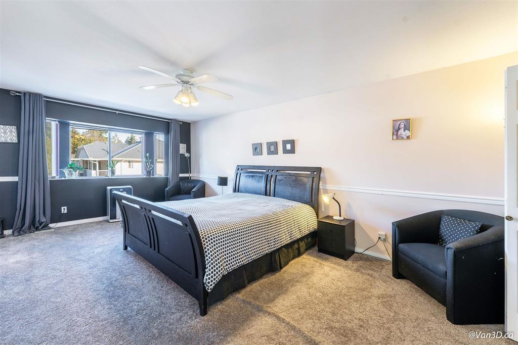 Photo 15 of 16123 86 Avenue, Surrey BC