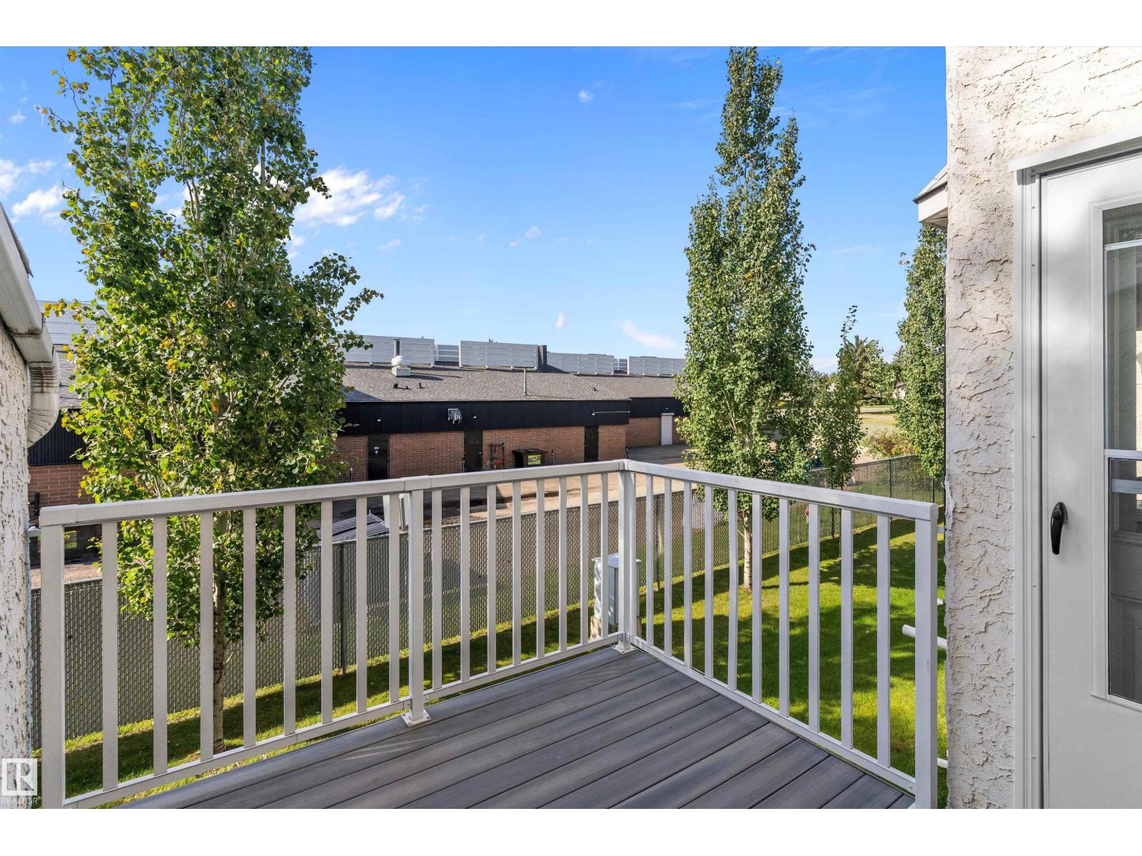 Photo 6 of 28 3520 60 St Nw, Edmonton AB