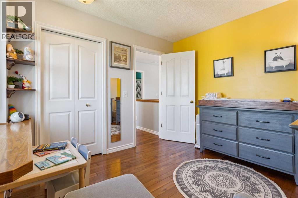 Single Family House for Sale in  Hidden Spring Close NW Hidden Valley Calgary 