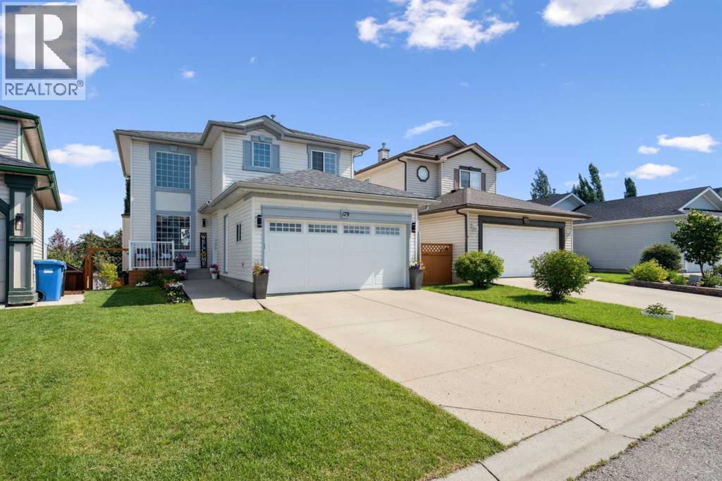 Single Family House for Sale in  Hidden Spring Close NW Hidden Valley Calgary 