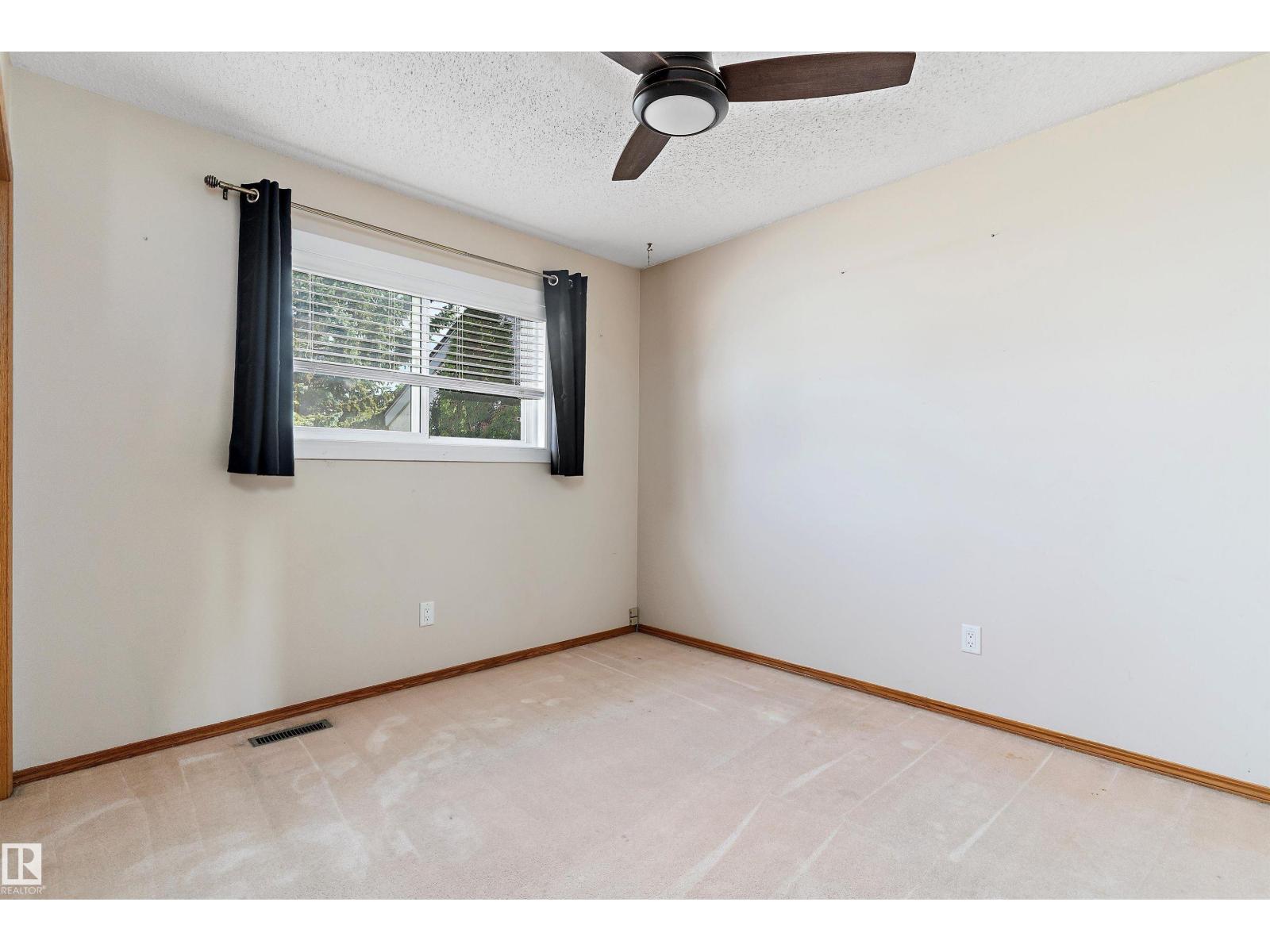 Photo 39 of 28 3520 60 St Nw, Edmonton AB