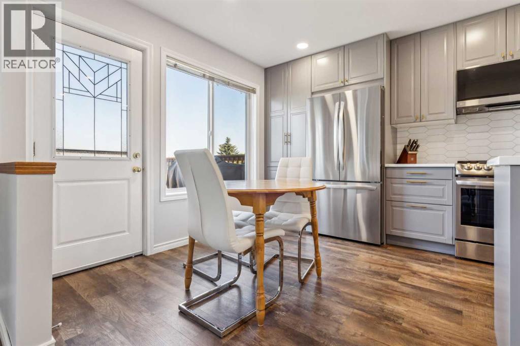 Single Family House for Sale in  Hidden Spring Close NW Hidden Valley Calgary 