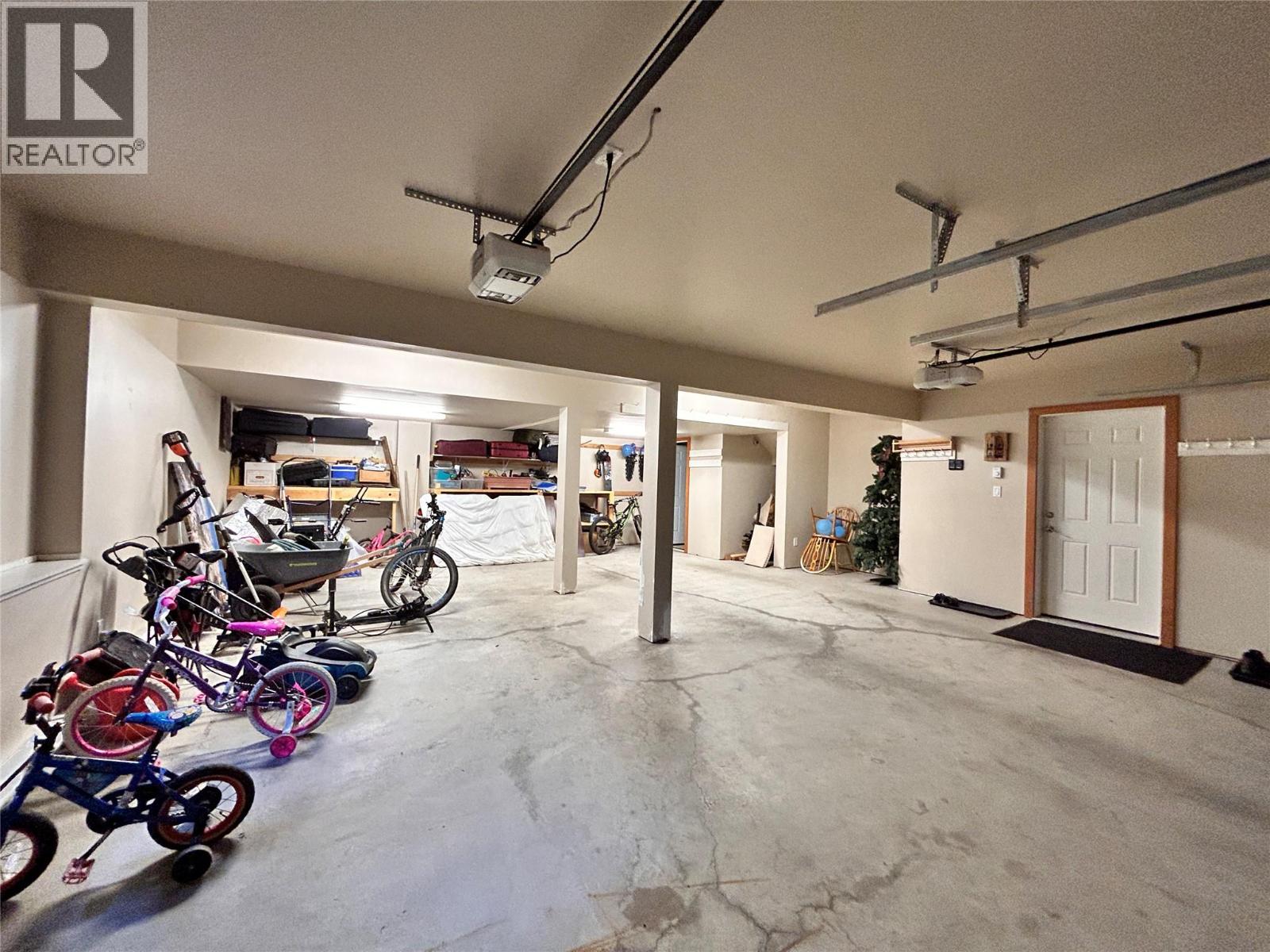 948 Redstone Drive, Rossland