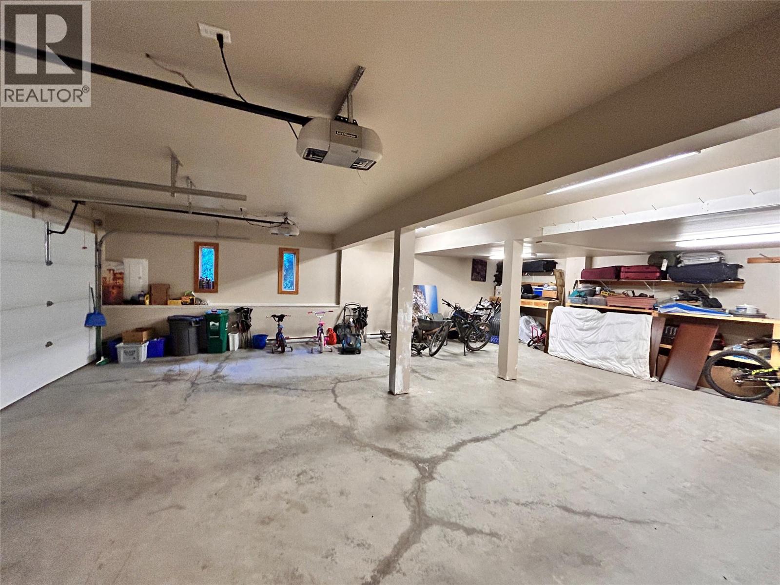 948 Redstone Drive, Rossland