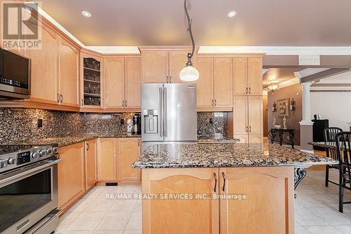 Photo 14 of 6 Hugo Road, Brampton ON