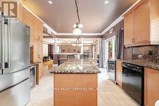Photo 16 of 6 Hugo Road, Brampton ON